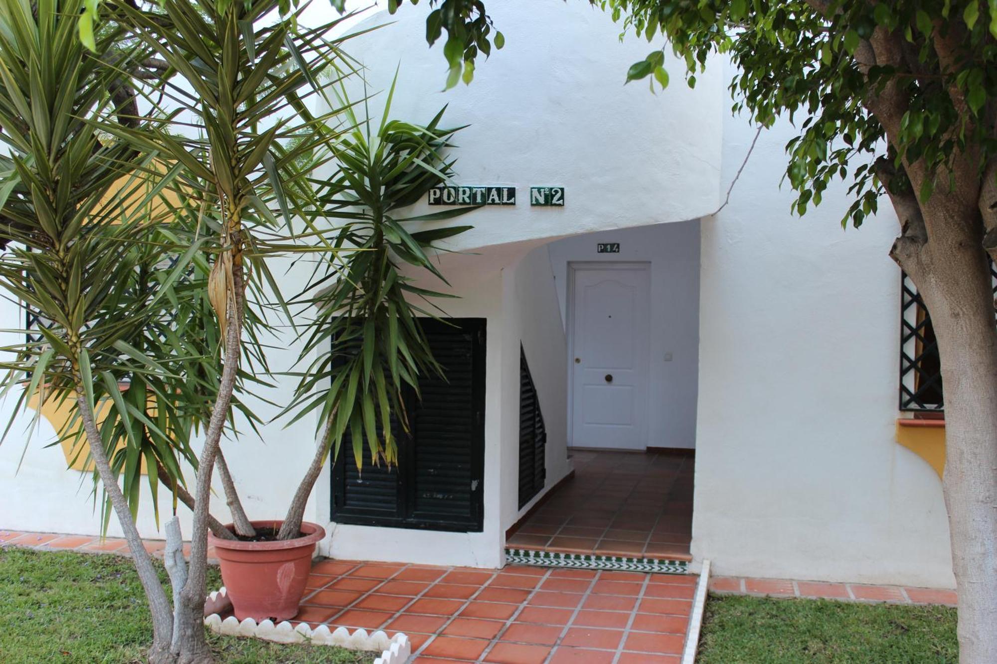 Apartamentos Las Rosas De Capistrano Nerja Dış mekan fotoğraf