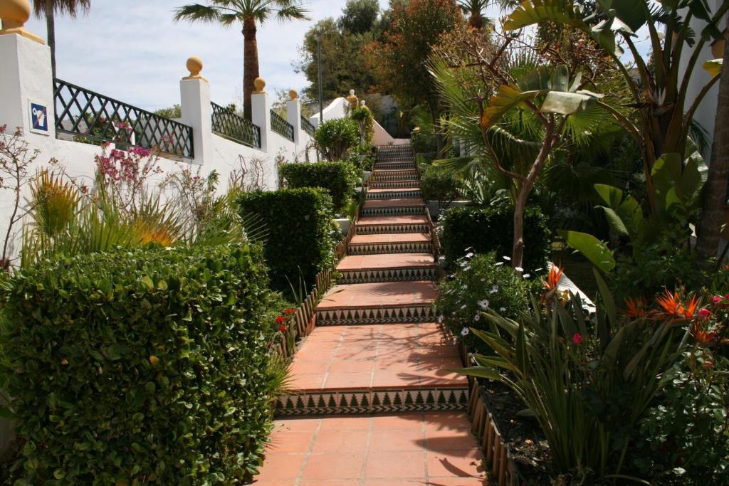 Apartamentos Las Rosas De Capistrano Nerja Dış mekan fotoğraf