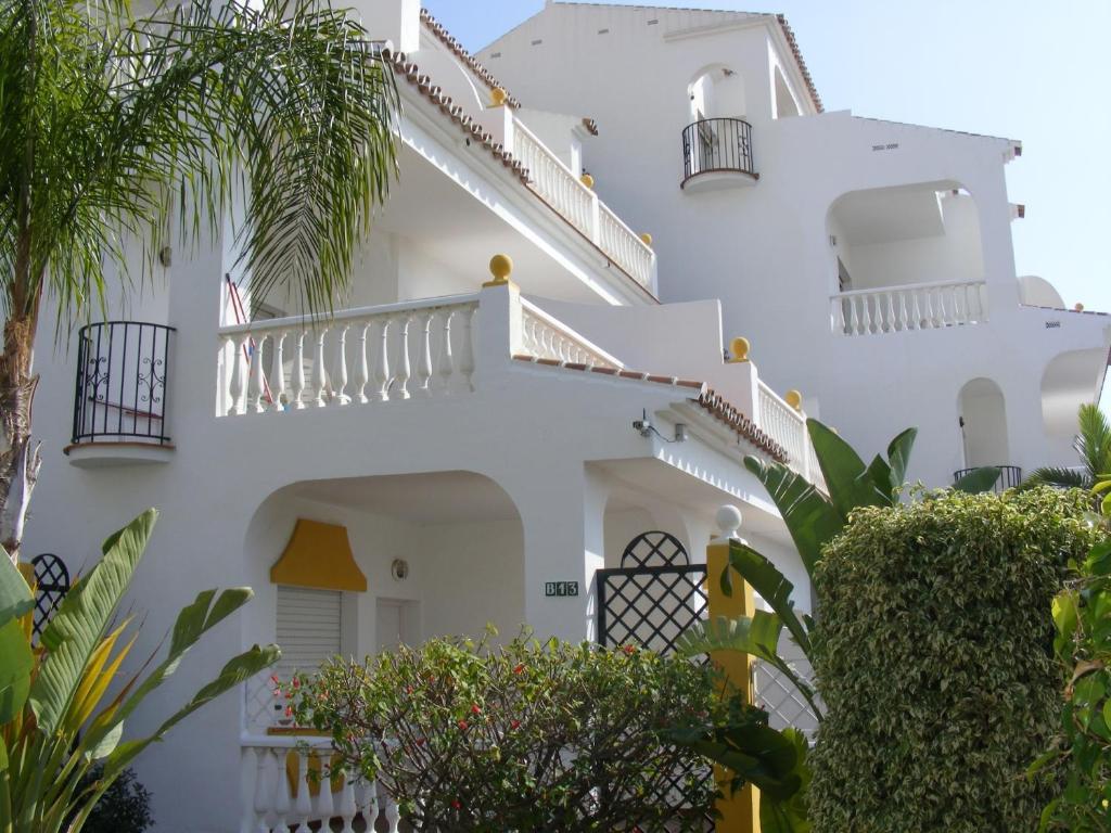 Apartamentos Las Rosas De Capistrano Nerja Dış mekan fotoğraf