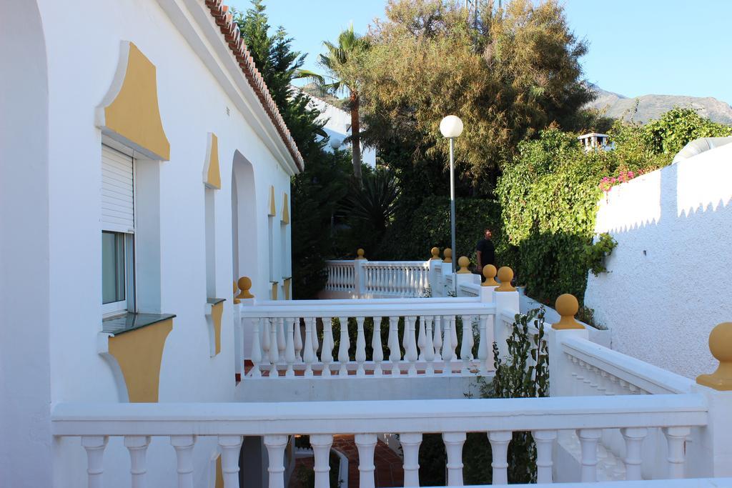 Apartamentos Las Rosas De Capistrano Nerja Dış mekan fotoğraf